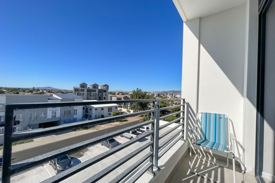 1 Bedroom Property for Sale in Beachfront Western Cape